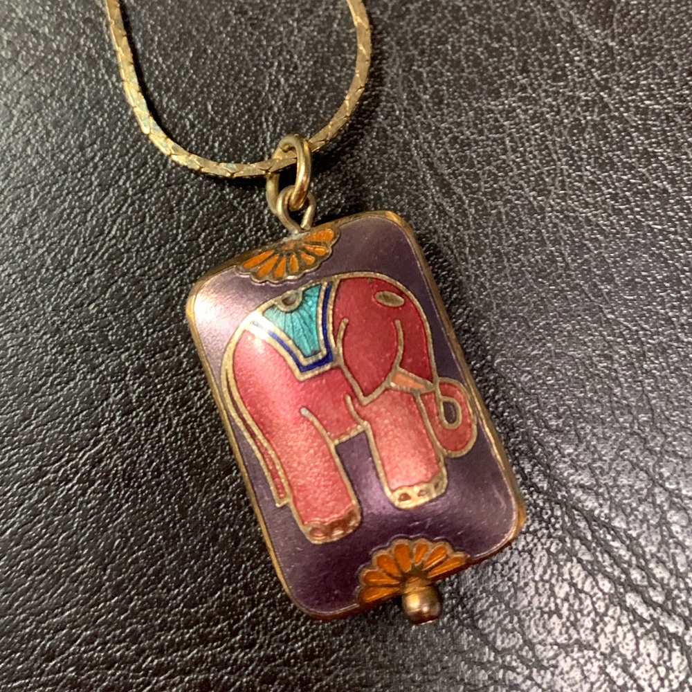 Vintage Chinese Cloisonné Elephant Bead Pendant Necklace